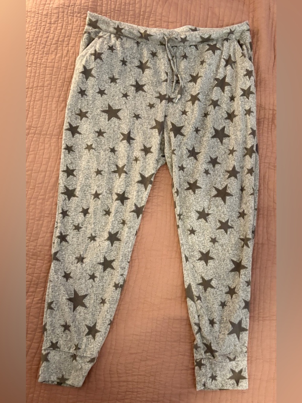 32 Degrees Gray Star Print Fleece Soft Jogger Pants